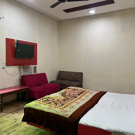 Hotel Skylark Amritsar Zewnętrze zdjęcie