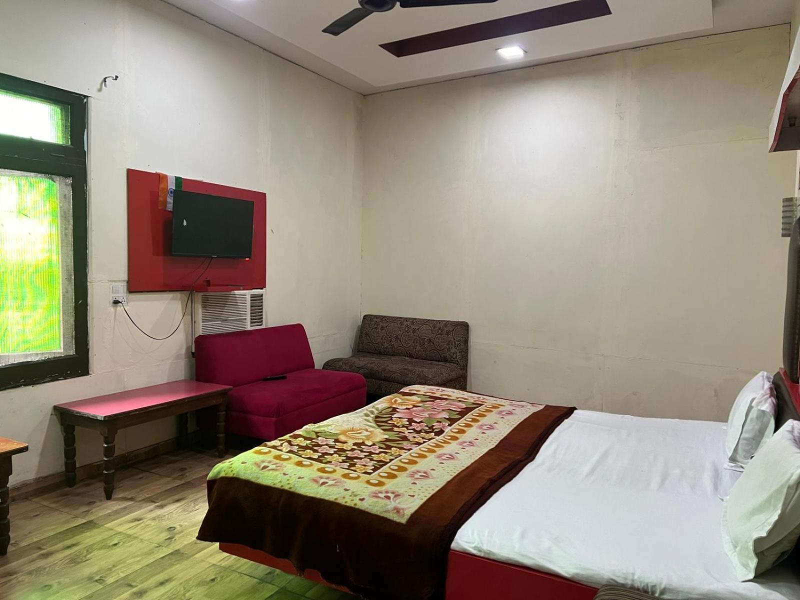 Hotel Skylark Amritsar Zewnętrze zdjęcie