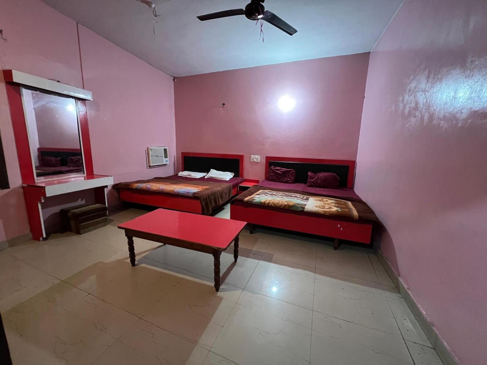 Hotel Skylark Amritsar Zewnętrze zdjęcie